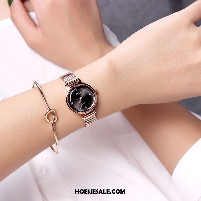 Horloges Dames Mode Trend Eenvoudig Casual Armbanden Sale